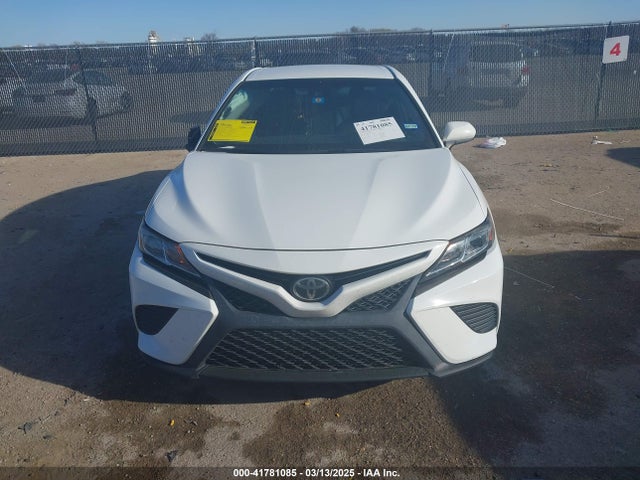 4T1B11HK6JU068231 Toyota CAMRY SE