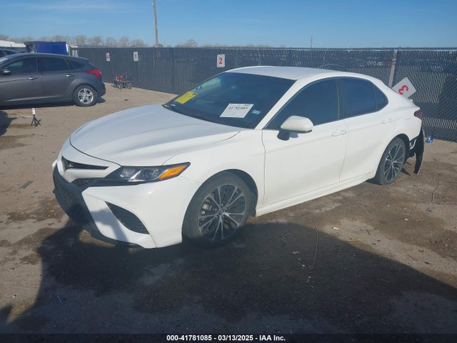 4T1B11HK6JU068231 Toyota CAMRY SE