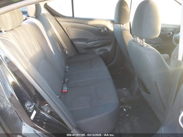 3N1CN7APXFL951193 Nissan Versa 1.6 Sv