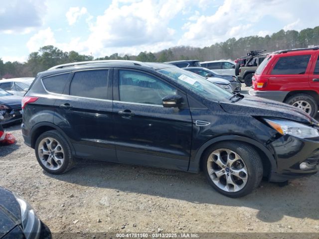 1FMCU0J91EUD62946 Ford Escape Titanium