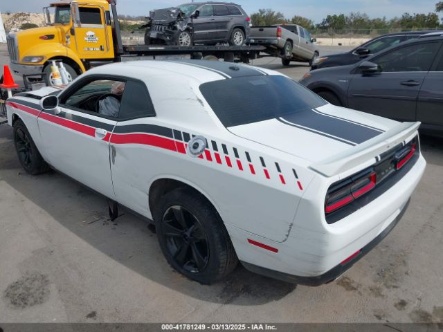 2C3CDZAG5LH226489 Dodge Challenger Sxt