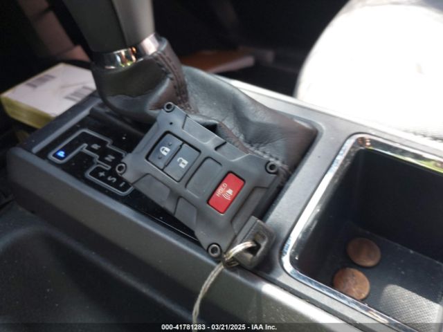 3TMCZ5AN8HM102763 Toyota Tacoma Trd Sport