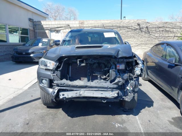 3TMCZ5AN8HM102763 Toyota Tacoma Trd Sport