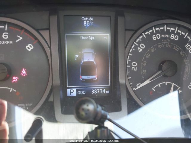 3TMCZ5AN8HM102763 Toyota Tacoma Trd Sport