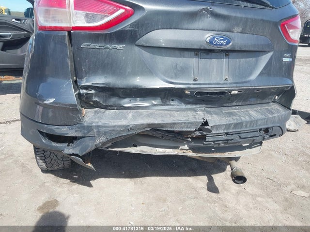 1FMCU9GX3GUB03100 Ford ESCAPE SE