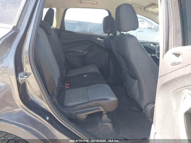 1FMCU9GX3GUB03100 Ford ESCAPE SE
