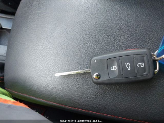 3VW4T7AJ0EM276138 Volkswagen Jetta Gli Edition 30