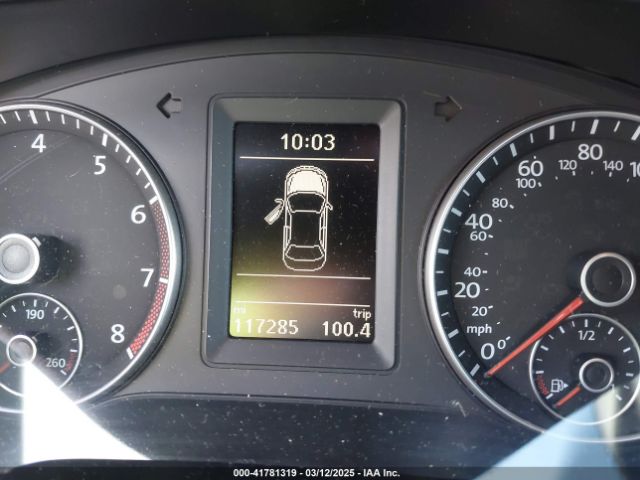 3VW4T7AJ0EM276138 Volkswagen Jetta Gli Edition 30