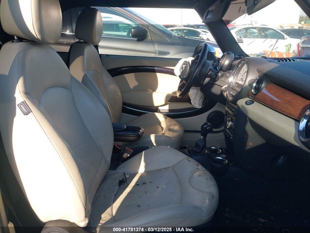 2011 MINI COOPER WMWZN3C55BT133367 Photo 4