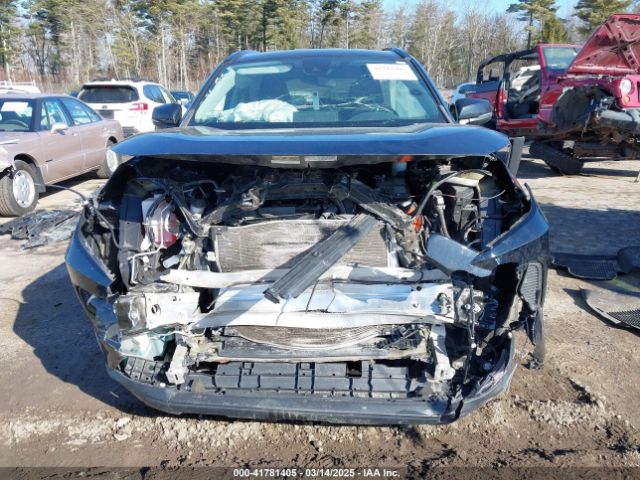 2T3G1RFV1KC054006 Toyota RAV4 LE