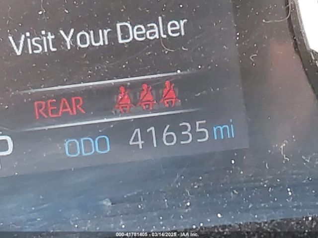 2T3G1RFV1KC054006 Toyota RAV4 LE