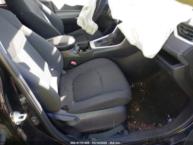 2T3G1RFV1KC054006 Toyota RAV4 LE