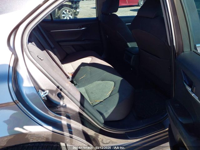 4T1C11AK2NU675215 Toyota CAMRY LE