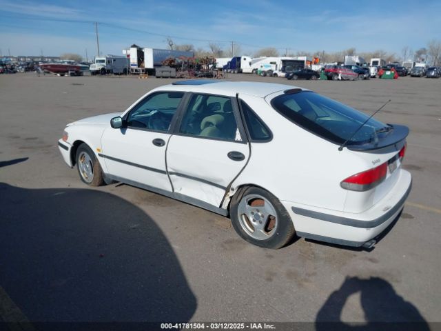 1999 SAAB 9-3 YS3DD58N5X2021887 Photo 2