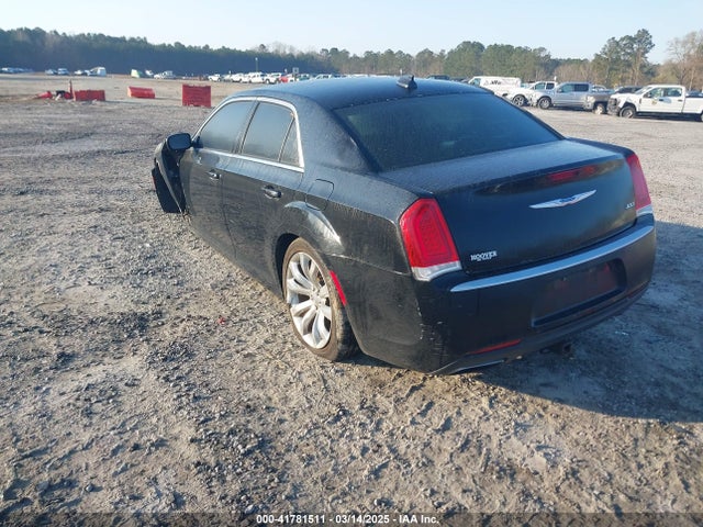 Chrysler 300 Touring 2018 2C3CCAAG6JH249846 Image 3