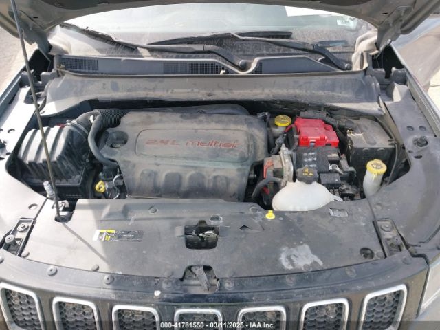 3C4NJCCBXLT142767 Jeep Compass Limited Fwd