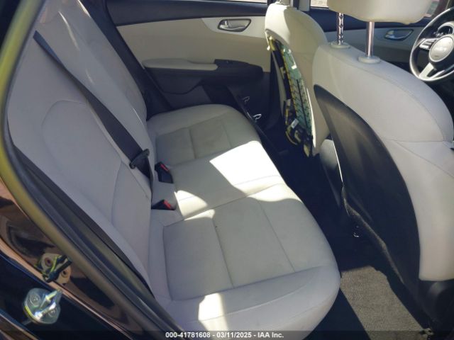 3KPF24AD5PE554908 KIA Forte Lxs