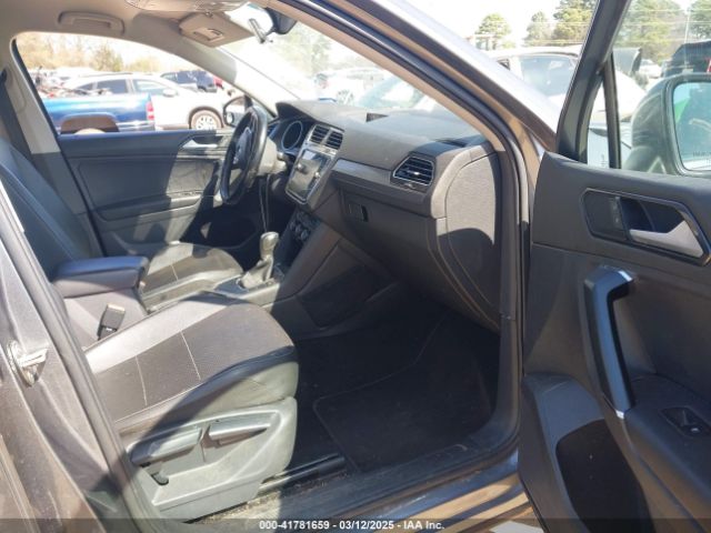 3VV3B7AX6JM001231 Volkswagen Tiguan 2.0t Se/2.0t Sel