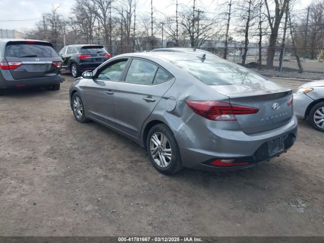 2019 HYUNDAI ELANTRA 5NPD84LF7KH417770 Photo 2
