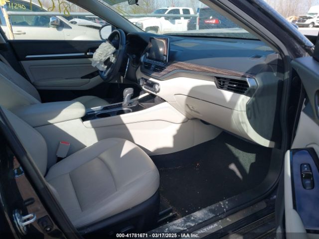 1N4BL4EV5MN417303 Nissan Altima Sl Fwd