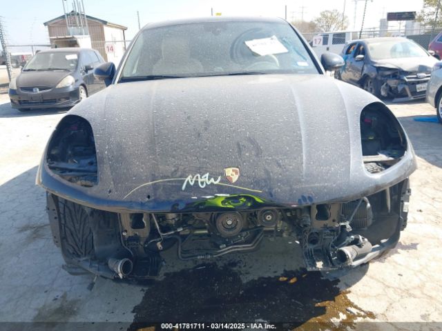 WP1AA2A50JLB18359 Porsche Macan Sport Edition