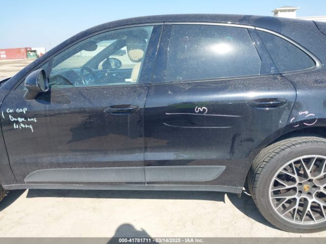 WP1AA2A50JLB18359 Porsche Macan Sport Edition