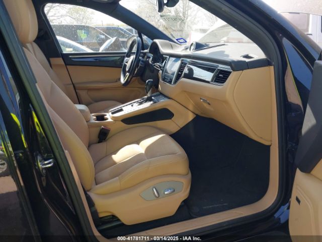 WP1AA2A50JLB18359 Porsche Macan Sport Edition