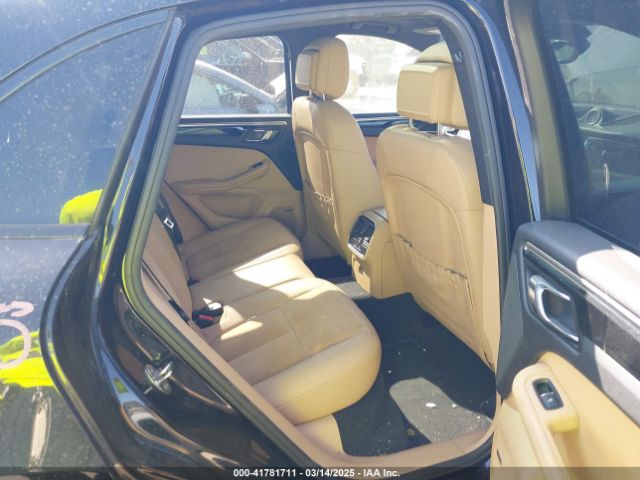 WP1AA2A50JLB18359 Porsche Macan Sport Edition
