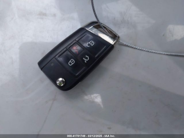 3VW4T7AU5GM031722 Volkswagen Golf Gti Se 4-door