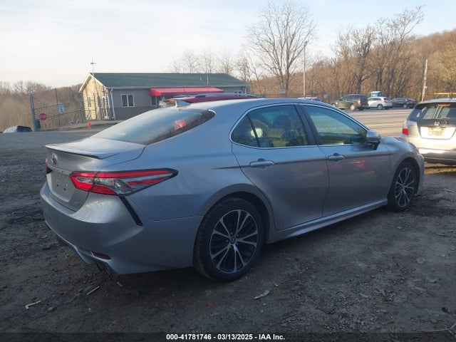 4T1B11HK8KU772965 Toyota CAMRY SE