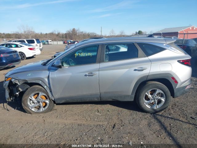 5NMJACAE6NH032746 Hyundai TUCSON SE