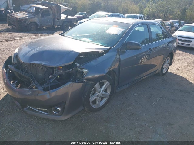 4T1BF1FK9EU311492 Toyota CAMRY SE
