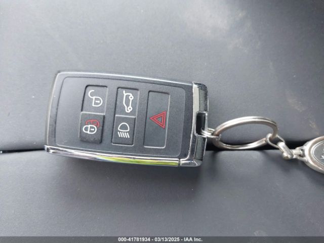 SALZJ2FX3RH257908 Land Rover Range Rover Evoque Core S