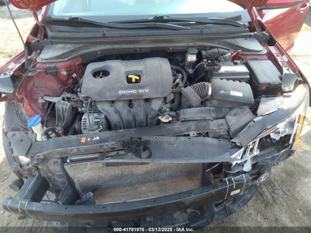 5NPD84LFXJH256846 Hyundai ELANTRA SEL