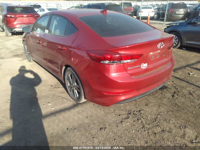 5NPD84LFXJH256846 Hyundai ELANTRA SEL