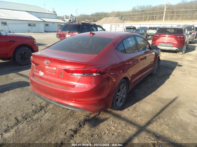 5NPD84LFXJH256846 Hyundai ELANTRA SEL