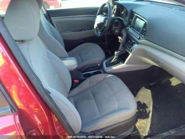 5NPD84LFXJH256846 Hyundai ELANTRA SEL