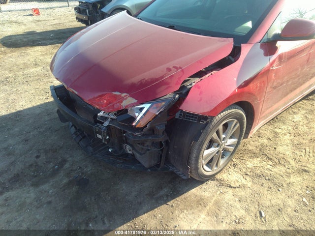 5NPD84LFXJH256846 Hyundai ELANTRA SEL