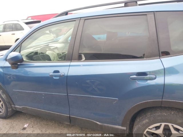 JF2SKAJC5LH586588 Subaru Forester Premium