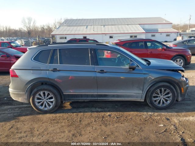 3VV2B7AX9JM019413 Volkswagen Tiguan 2.0t Se/2.0t Sel