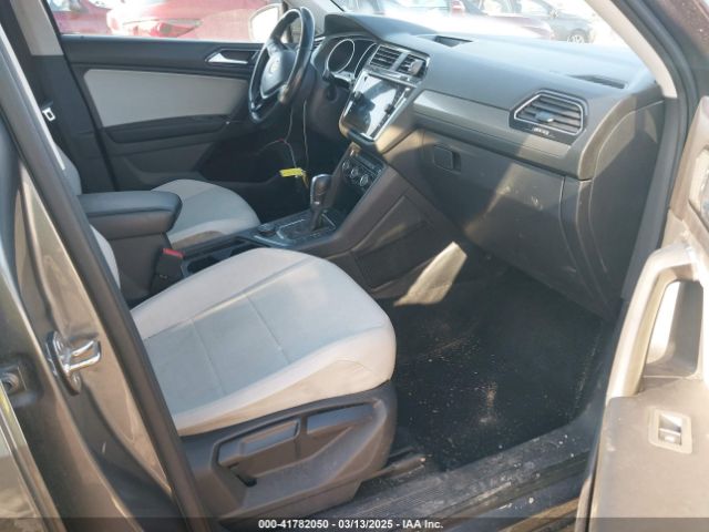 3VV2B7AX9JM019413 Volkswagen Tiguan 2.0t Se/2.0t Sel