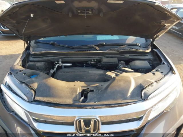 5FNYF6H69KB050235 Honda Pilot Touring