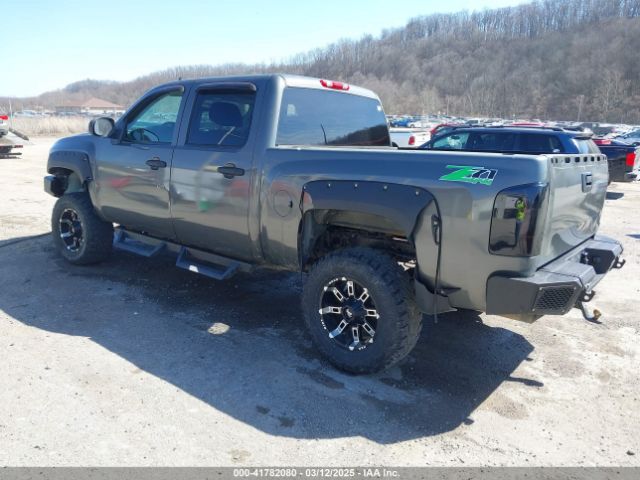 2011 CHEVROLET SILVERADO 1500 3GCPKREA9BG182360 Photo 2