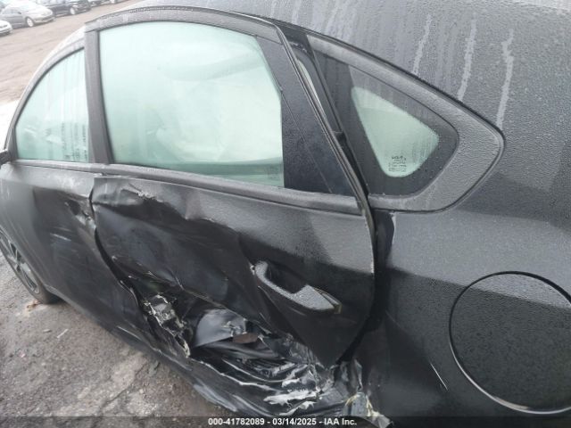 3KPF24AD1PE644587 KIA Forte Lxs