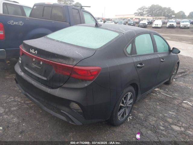 3KPF24AD1PE644587 KIA Forte Lxs