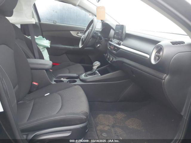 3KPF24AD1PE644587 KIA Forte Lxs