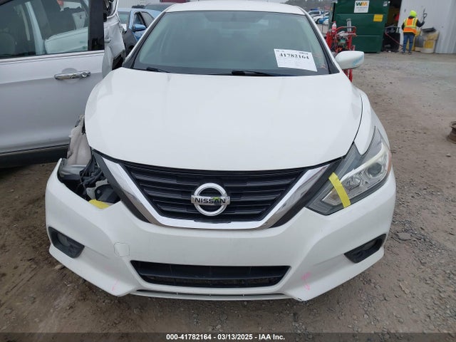 1N4AL3AP5JC266306 Nissan Altima 2.5 Sv