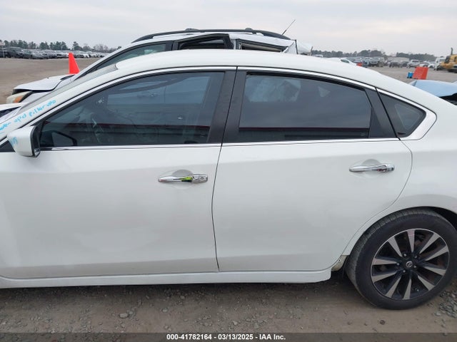 1N4AL3AP5JC266306 Nissan Altima 2.5 Sv