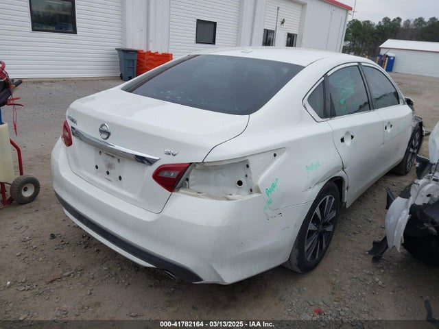 1N4AL3AP5JC266306 Nissan Altima 2.5 Sv
