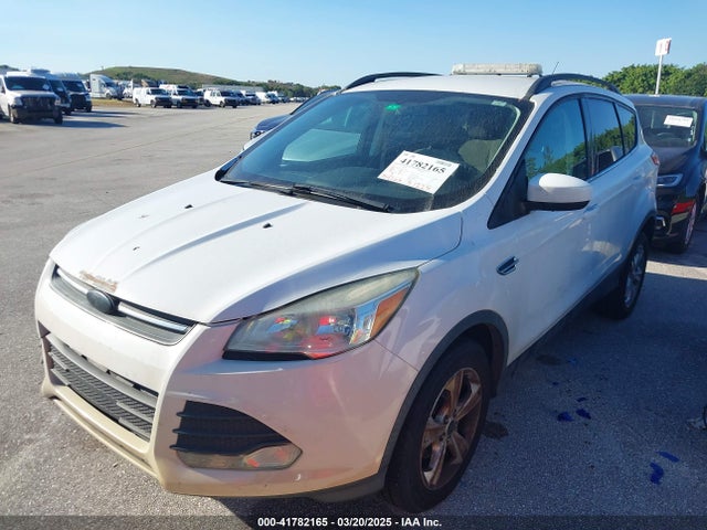 1FMCU0GX8GUB43491 Ford ESCAPE SE